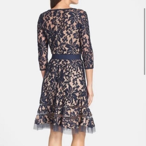 Tadashi Shoji Kennedy Embroidered Lace Dress Navy Sz 12 NWT - Picture 2 of 16